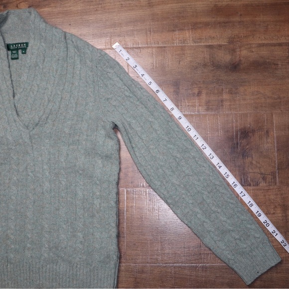 Lauren Ralph Lauren wool blend long sleeve sweater - Picture 8 of 8